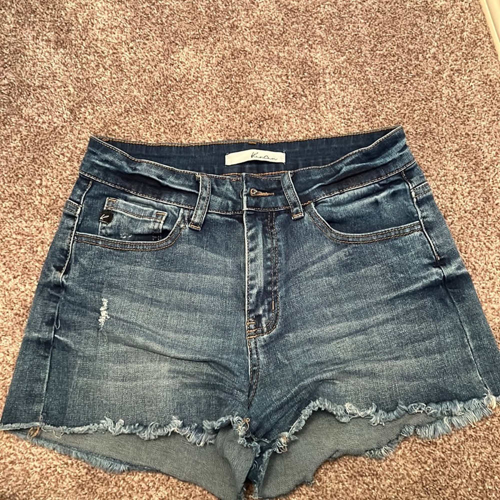 KanCan shorts, size 27